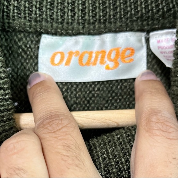 Orange Vintage Olive Green Knit Sweater - Size M - Picture 12 of 12